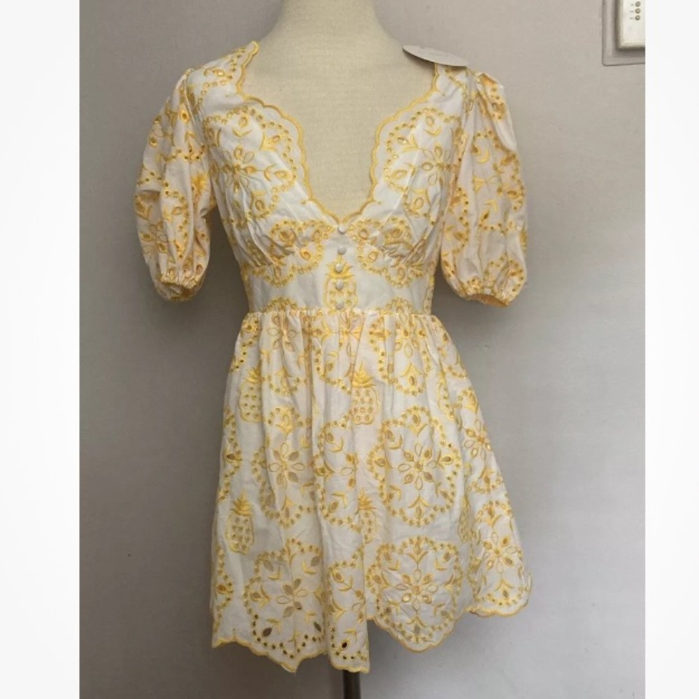 9-11 All About May White Dress Eyelet Mini 4 NWT Embroidered
